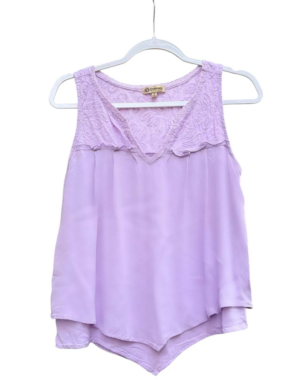 Democracy Lavender Sleeveless V-Neck Tank Top with Lace Yoke Detail